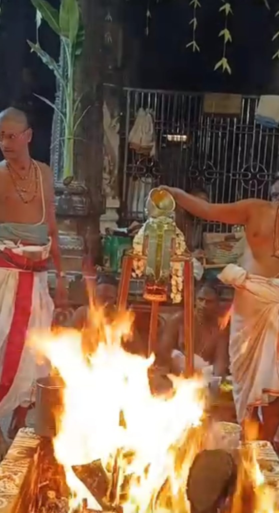 அக்னி ஹோம வேள்வி - Sacred Vedic Yajna and Agni Aradhana
